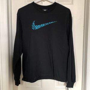 Nike long sleeve shirt. Women’s size S.